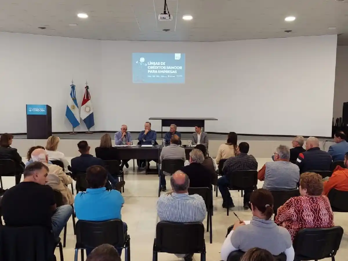 Accastello y Busso se reunieron con productores y sector lácteo por los nuevos créditos de Bancor