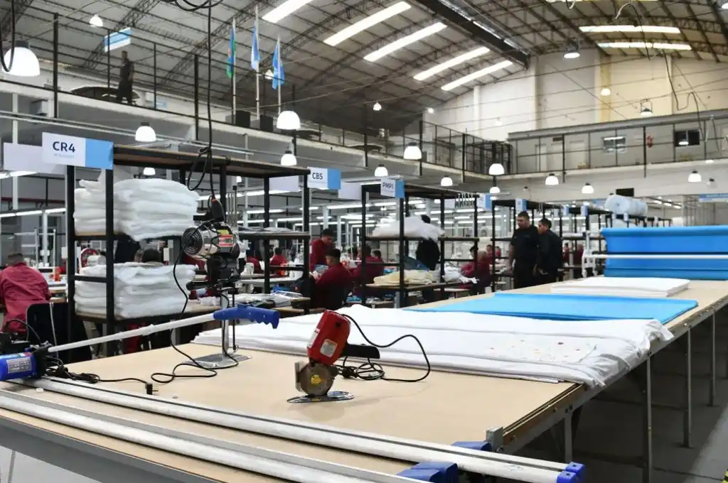 Indec: durante octubre, la actividad industrial subió 3,5%