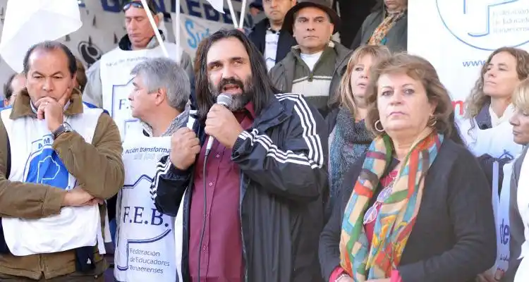 Docentes: Gremios anunciarán fecha para el paro