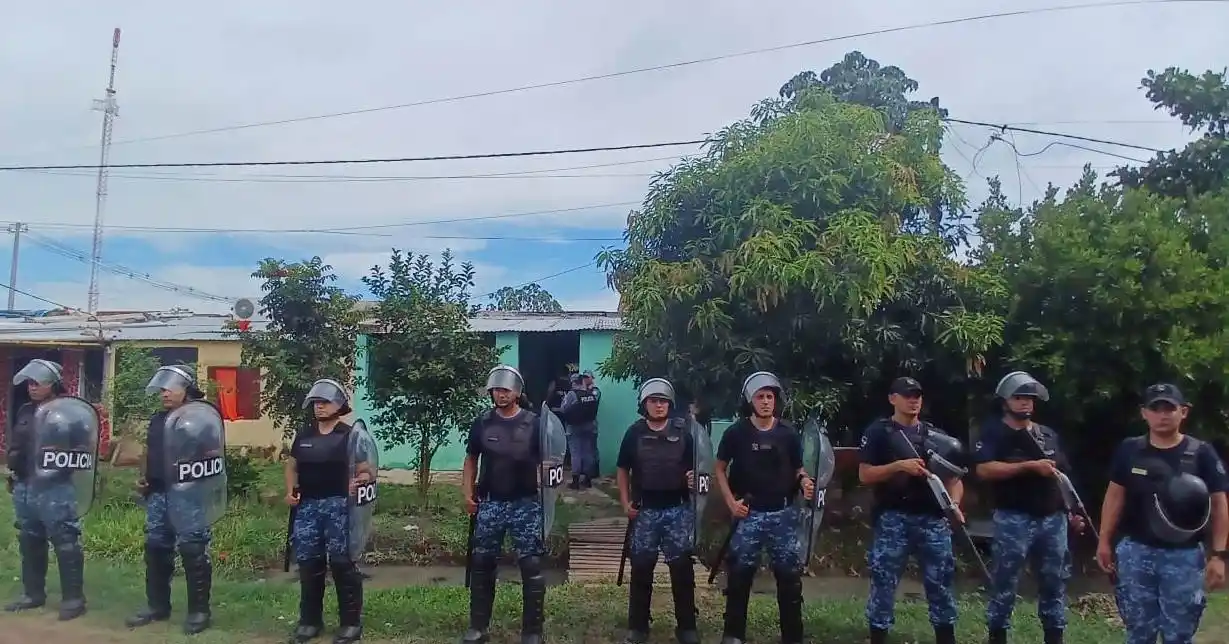 Allanaron una vivienda por robo y detuvieron al ladrón con una “tumbera”