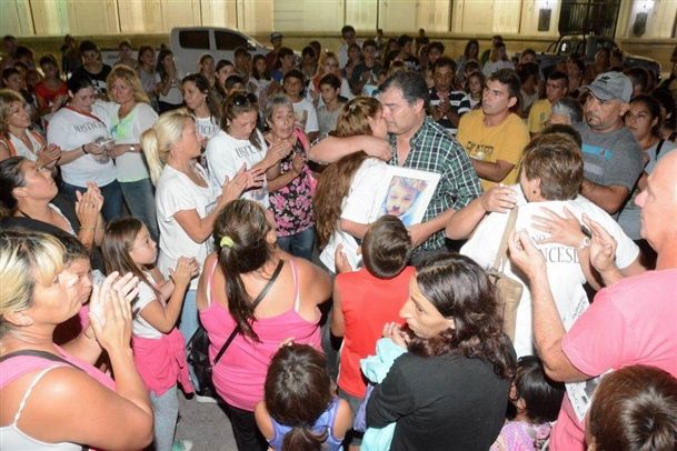 Pehuajó: Multitudinaria marcha contra las picadas de motos, tras la muerte de un adolescente