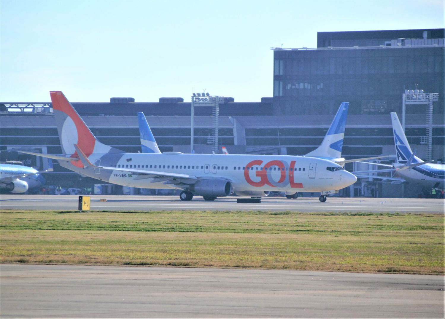 Aerolíneas Argentinas y GOL adelantan el final de algunas de sus rutas de temporada entre Brasil y Argentina por baja demanda