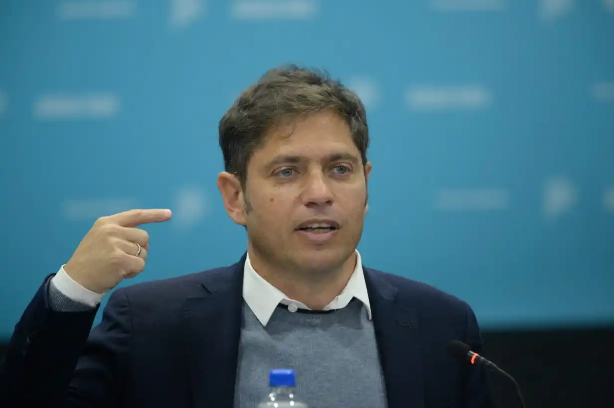 Kicillof: “Lo de Milei es una rebeldía falsa que nunca enfrenta al poder económico”