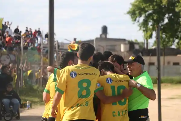 Hugo Mayero; " Logramos el primer ascenso con garra y corazón"