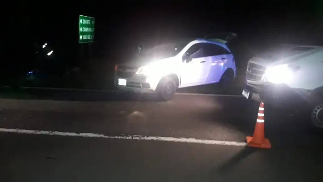 Una pareja y tres niños sufrieron un accidente en Ruta 12