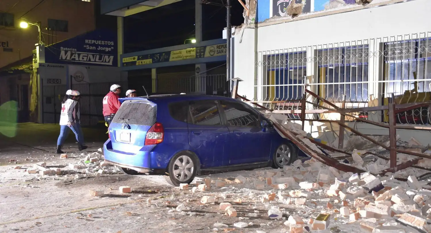 Un fuerte terremoto sacude la frontera entre Guatemala y México