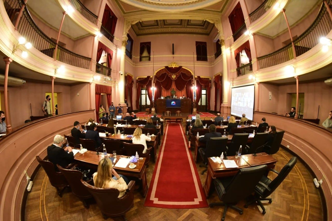 Ingresó a Diputados un proyecto para reformar la Constitución de Entre Ríos