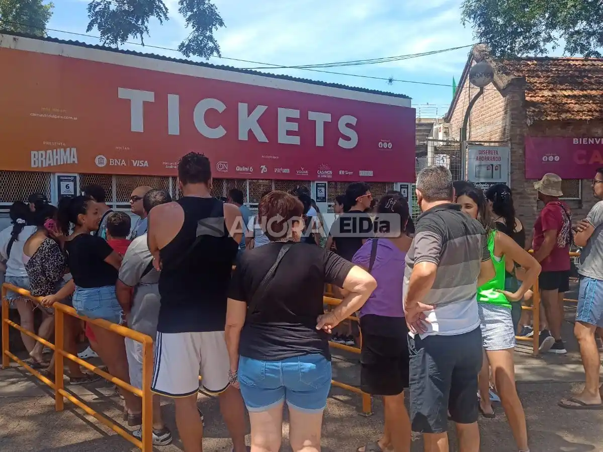 Las boleterías del Corsódromo mostraron una gran actividad durante todo el sábado y crecen las expectativas para la última noche de enero