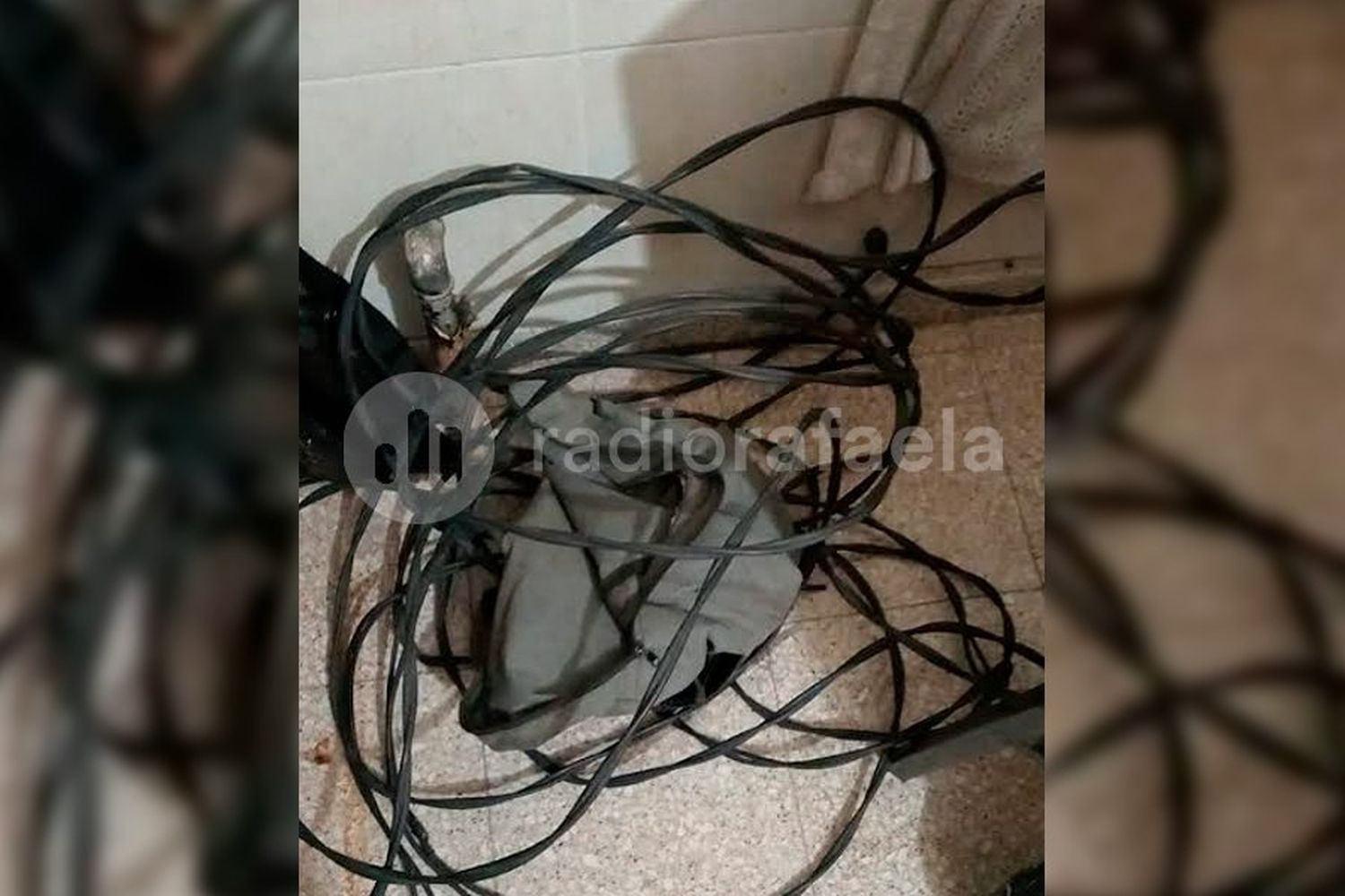 Lo atraparon con 15 metros de cables robados: terminó detenido