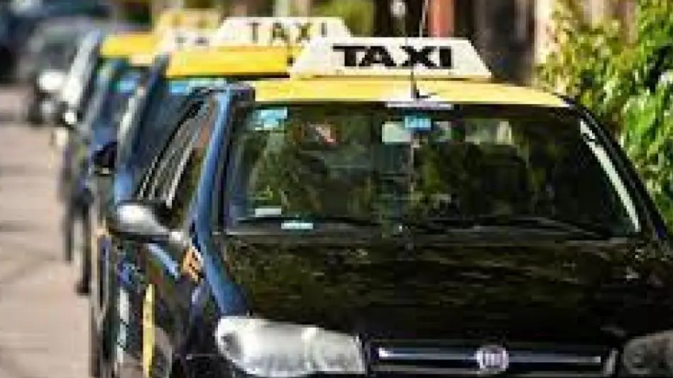 Legislación aprobó el aumento de taxis y será tratado en la próxima sesión ordinaria