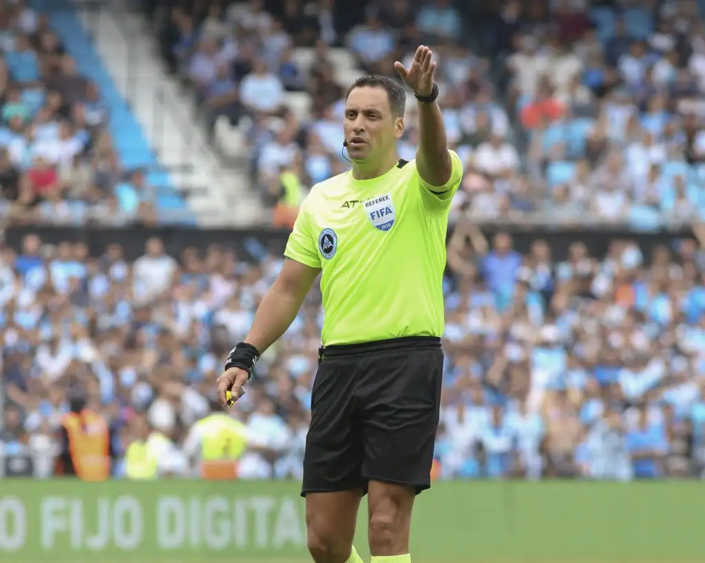 Boca-River, con Rapallini y Baliño de cuarto árbitro