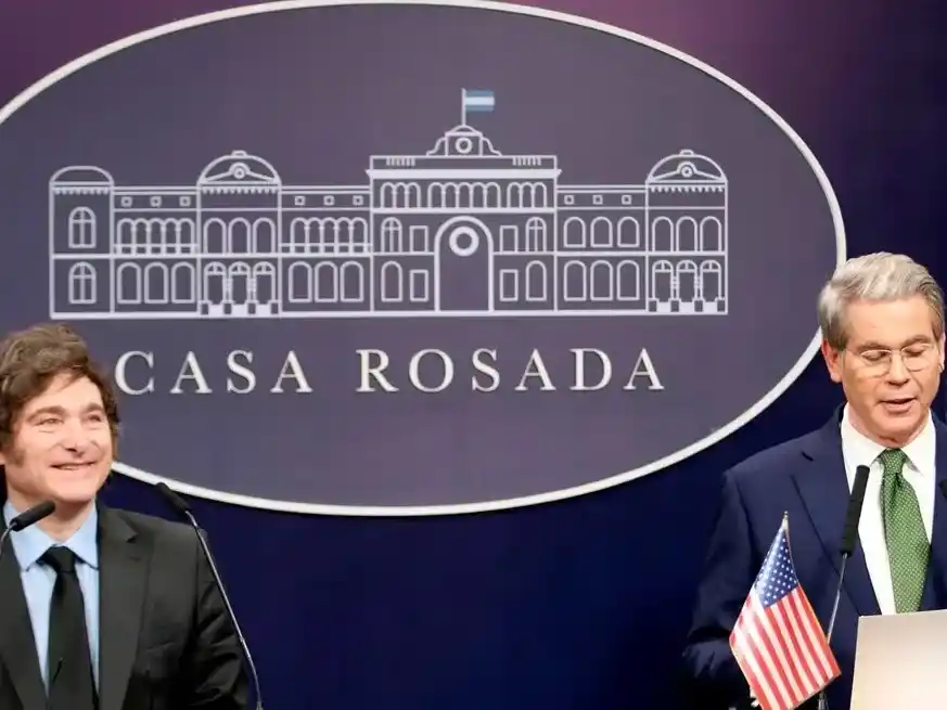 Scott Bessent y un respaldo en tiempos turbulentos para la economía argentina.