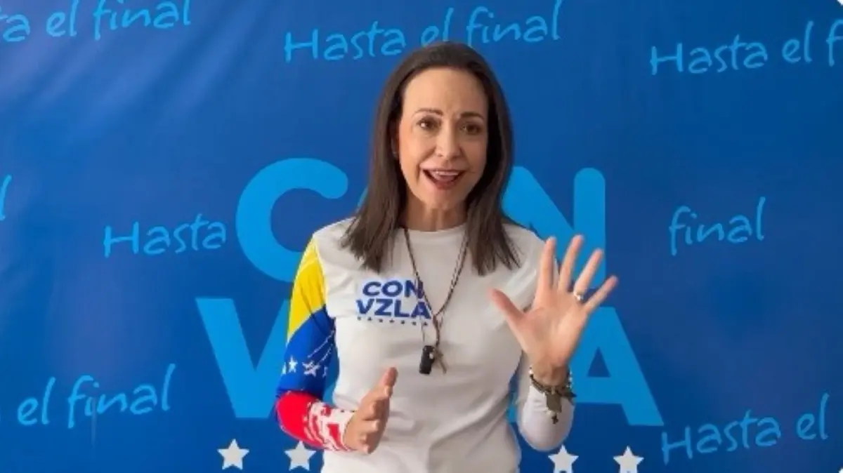 María Corina Machado exhorta a electores a mantenerse en los centros de votación para apoyar a los testigos