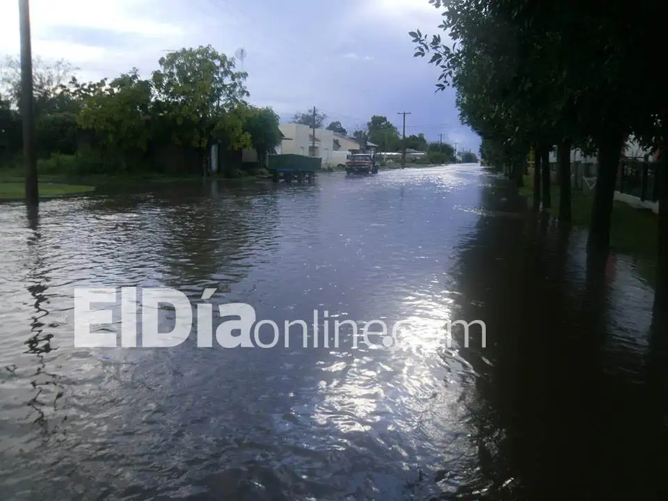 La Aldea San Juan anegada y con calles inundadas