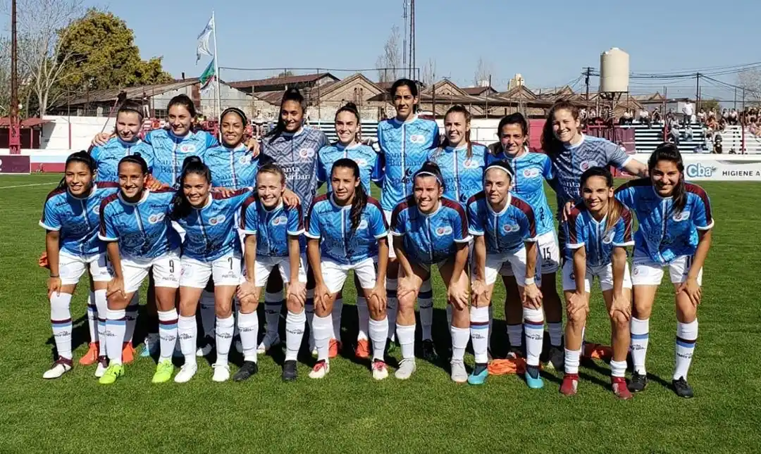 UAI Urquiza, con Maricel González venció a Independiente