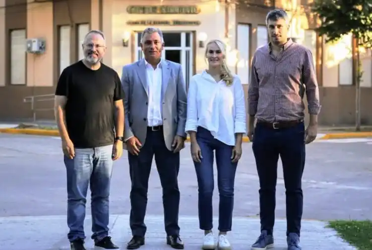 Pareja pone a Capitán Sarmiento y Tres de Febrero como ejemplo para bajar tasas municipales: "Son modelos que funcionan"