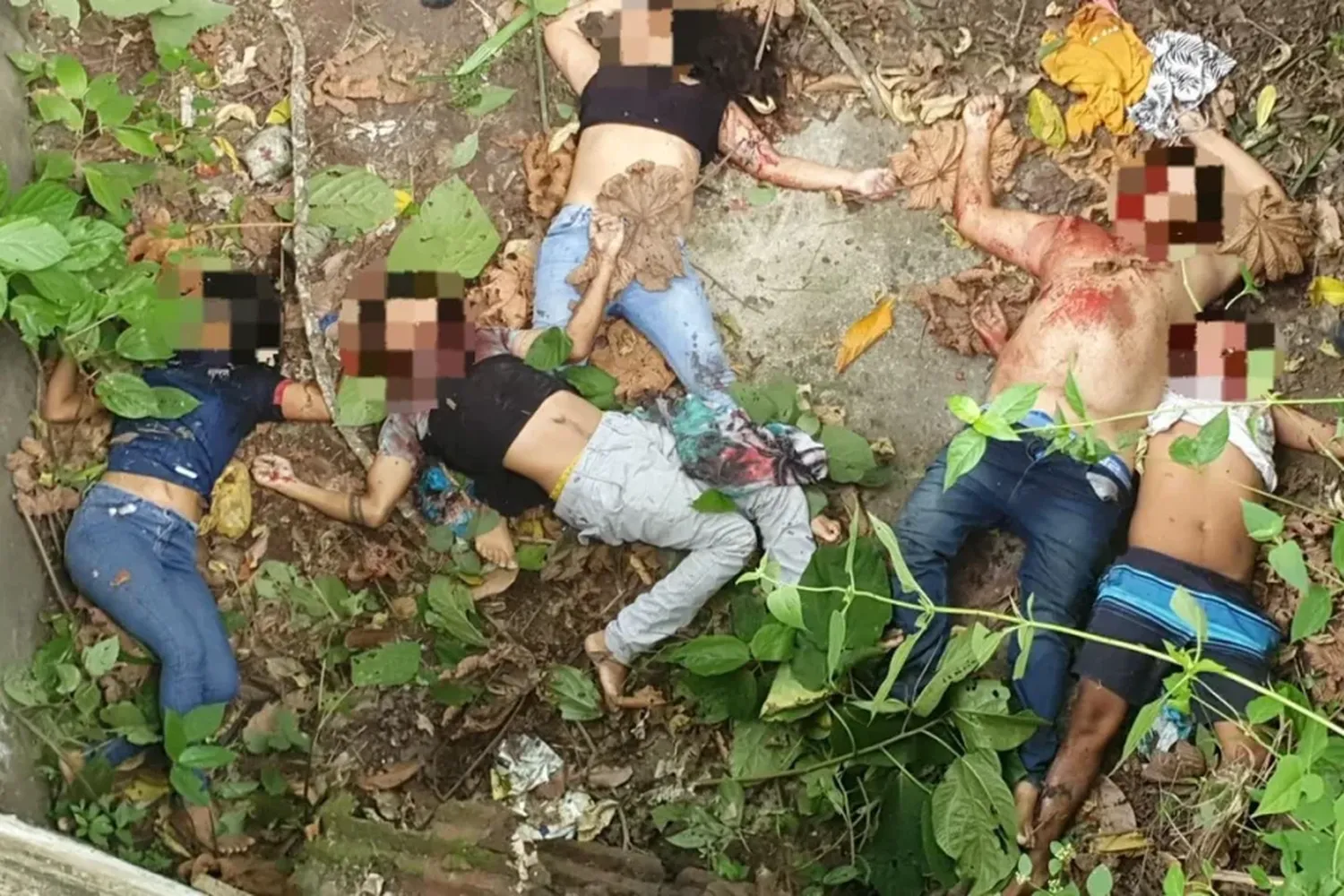 Secuestraron y acribillaron a cinco turistas en una playa de Ecuador: hay un detenido