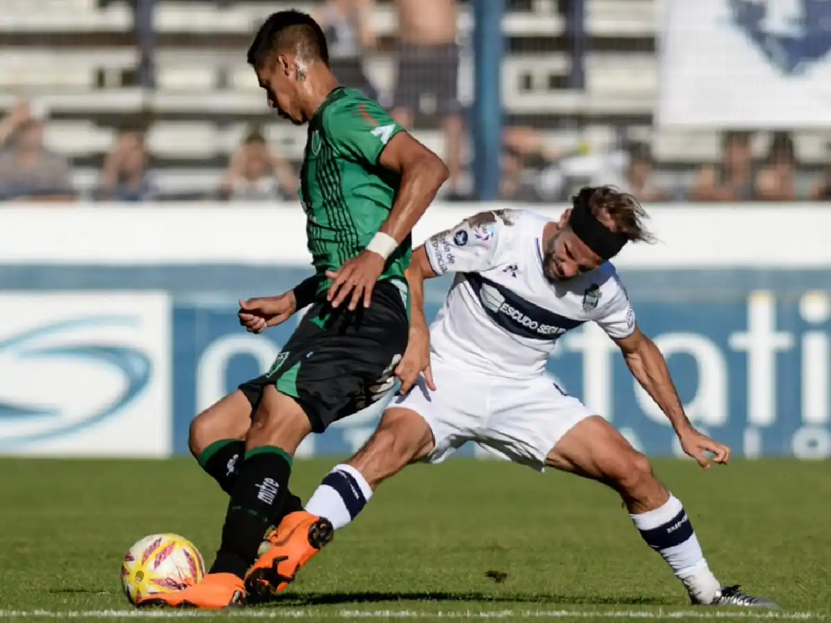 Logró un triunfo clave y salió del descenso