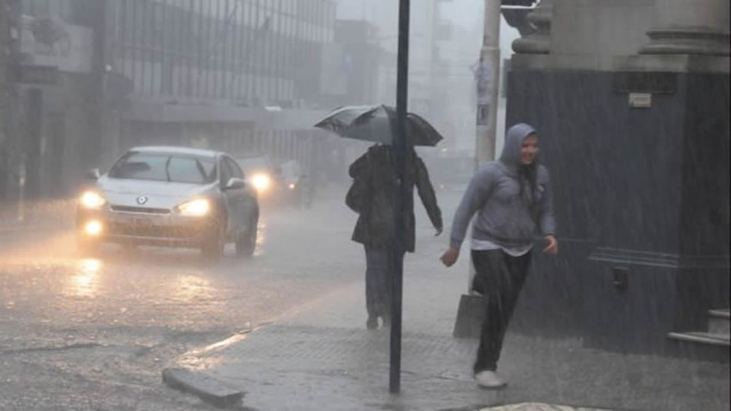 Rige un alerta naranja por tormentas para todo el territorio entrerriano