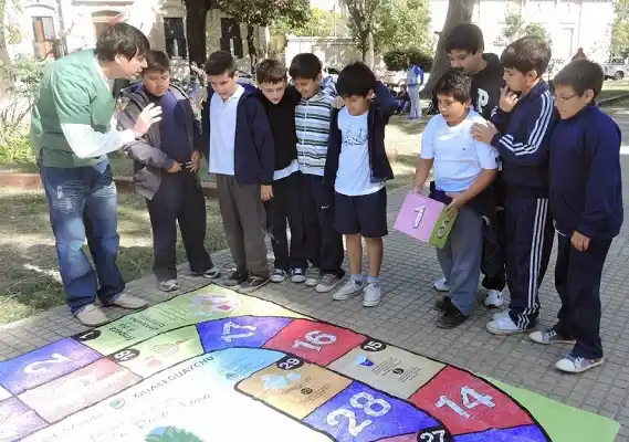 Apuestan a realizar actividades en plazas y escuelas saludables