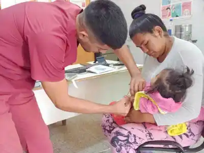 Familias de las colonias El Retiro y Chico Daguaan
renovaron atenciones integrales de salud