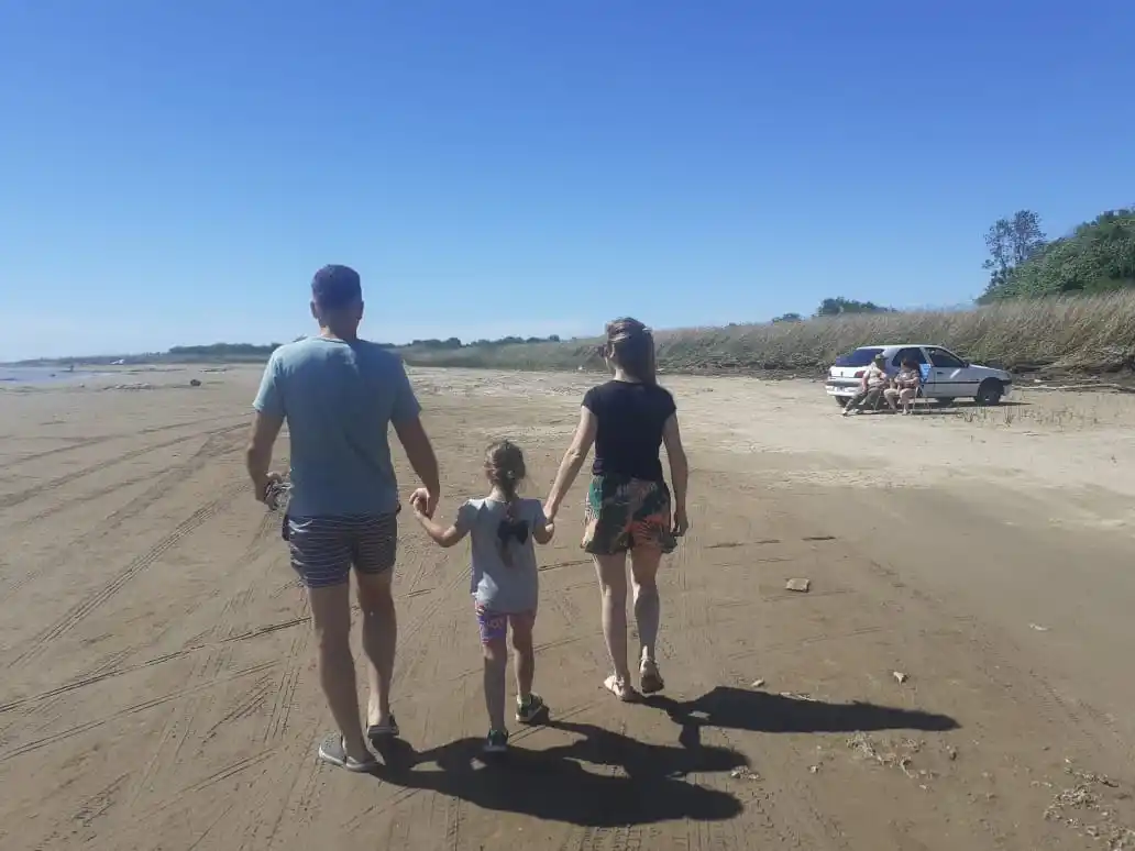 Miles de turistas disfrutan el fin de semana largo en San Pedro y Vuelta de Obligado