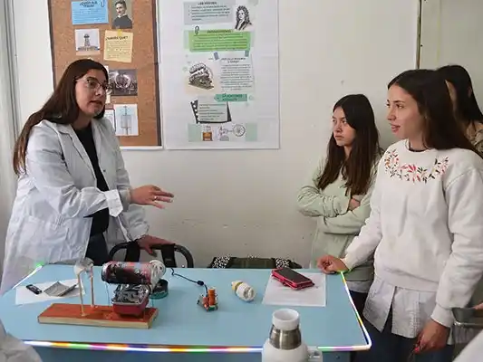 Talleres “Haciendo Ciencia” en el Instituto Leloir