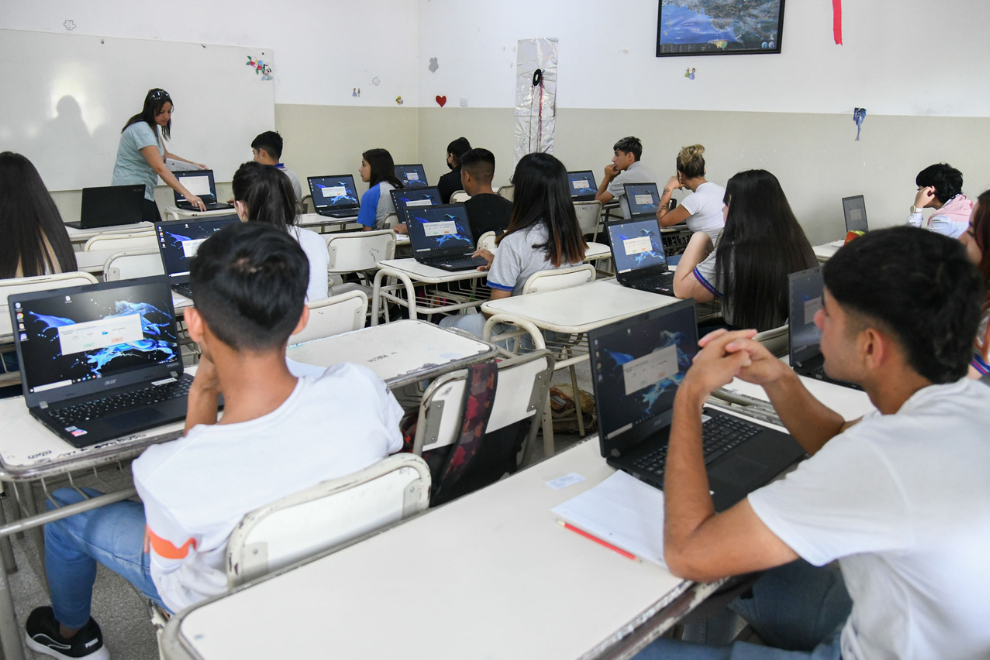 Ciclo lectivo 2026: abren preinscripciones para el Nivel Secundario estatal en Córdoba