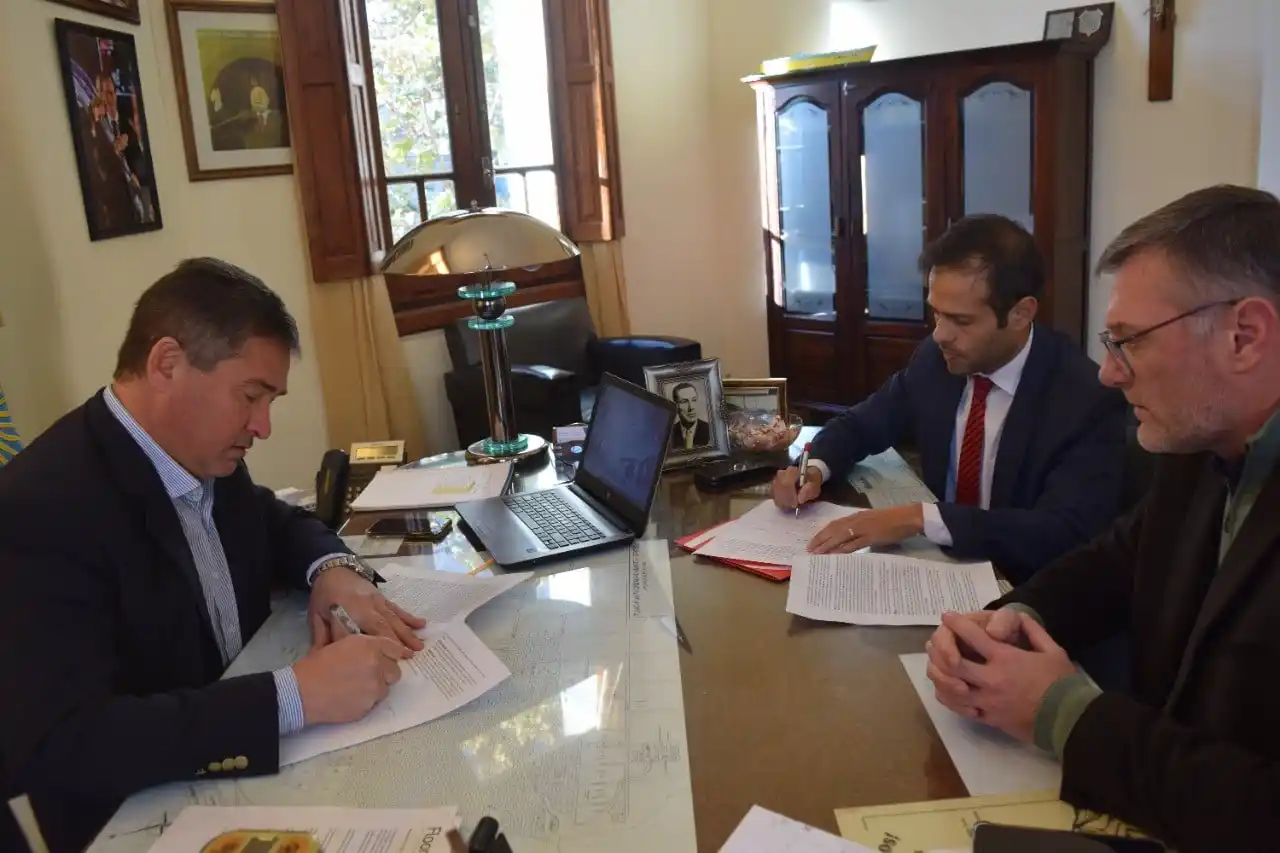 Acuerdan bancarizar planes sociales y subvenciones y subsidios