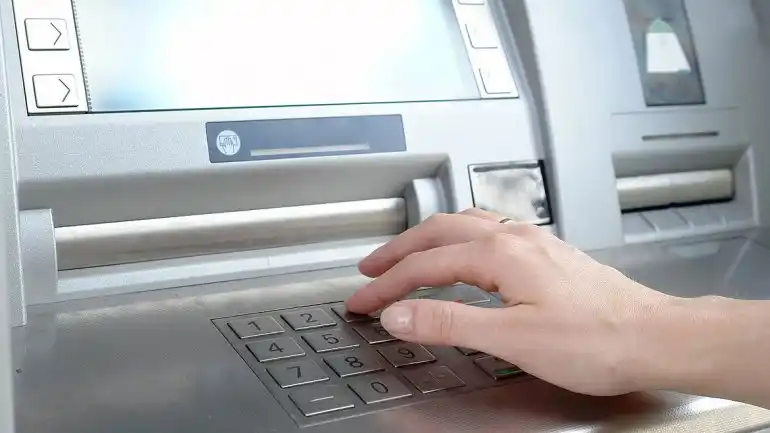 El BCRA elevó el tope de las transferencias realizadas desde cajeros automáticos