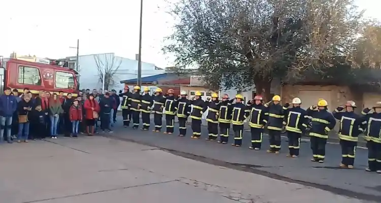 Día del Bombero: Acto y actividades en el Paseo Público este sábado