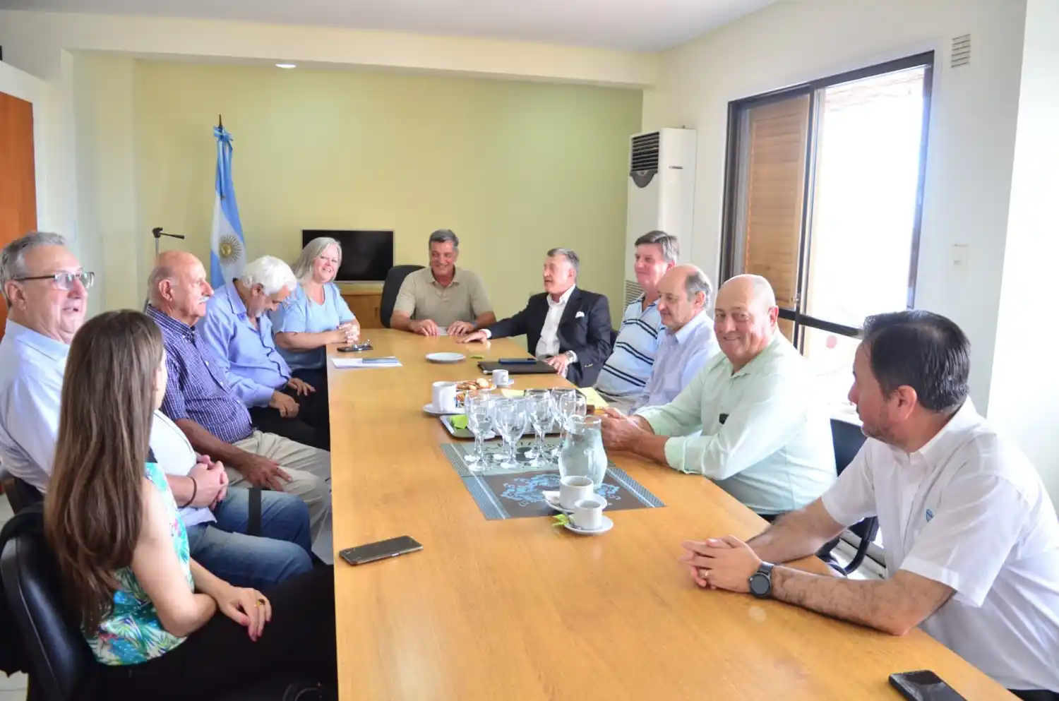 Encuentro para abordar gestiones que permitan mejorar el servicio eléctrico en Entre Ríos