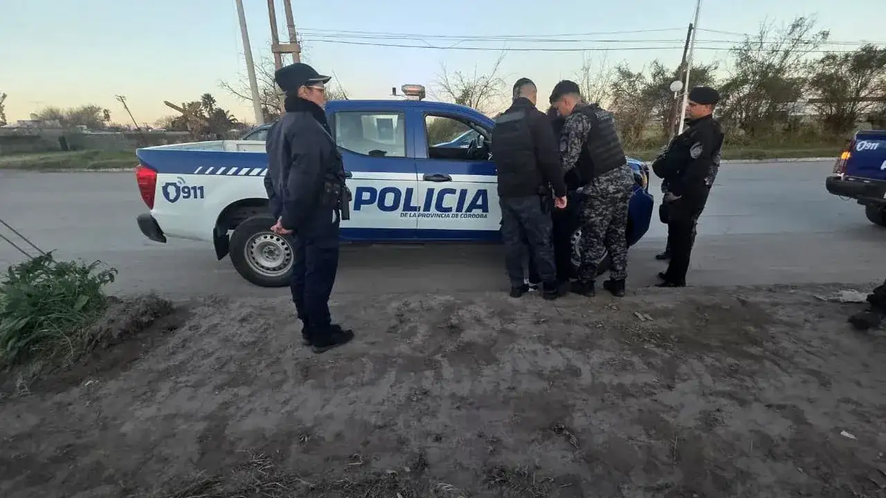 Amenazó a una joven en un comercio y terminó detenido