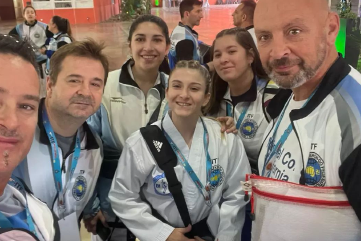 Rafaelinos se destacaron en el mundial de Taekwondo: “Entrenamos juntos, palo y palo, nos ayudamos y nos motivamos. Esto es una familia”