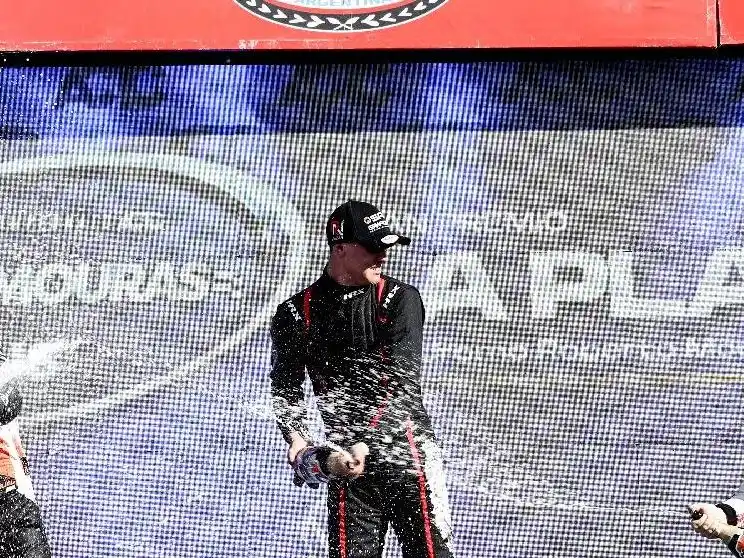 anton  tc mouas    en la plata