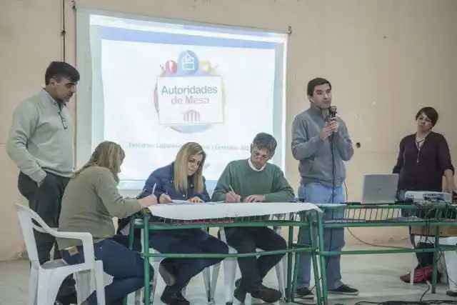 Se realizó un curso de capacitación para autoridades de mesa