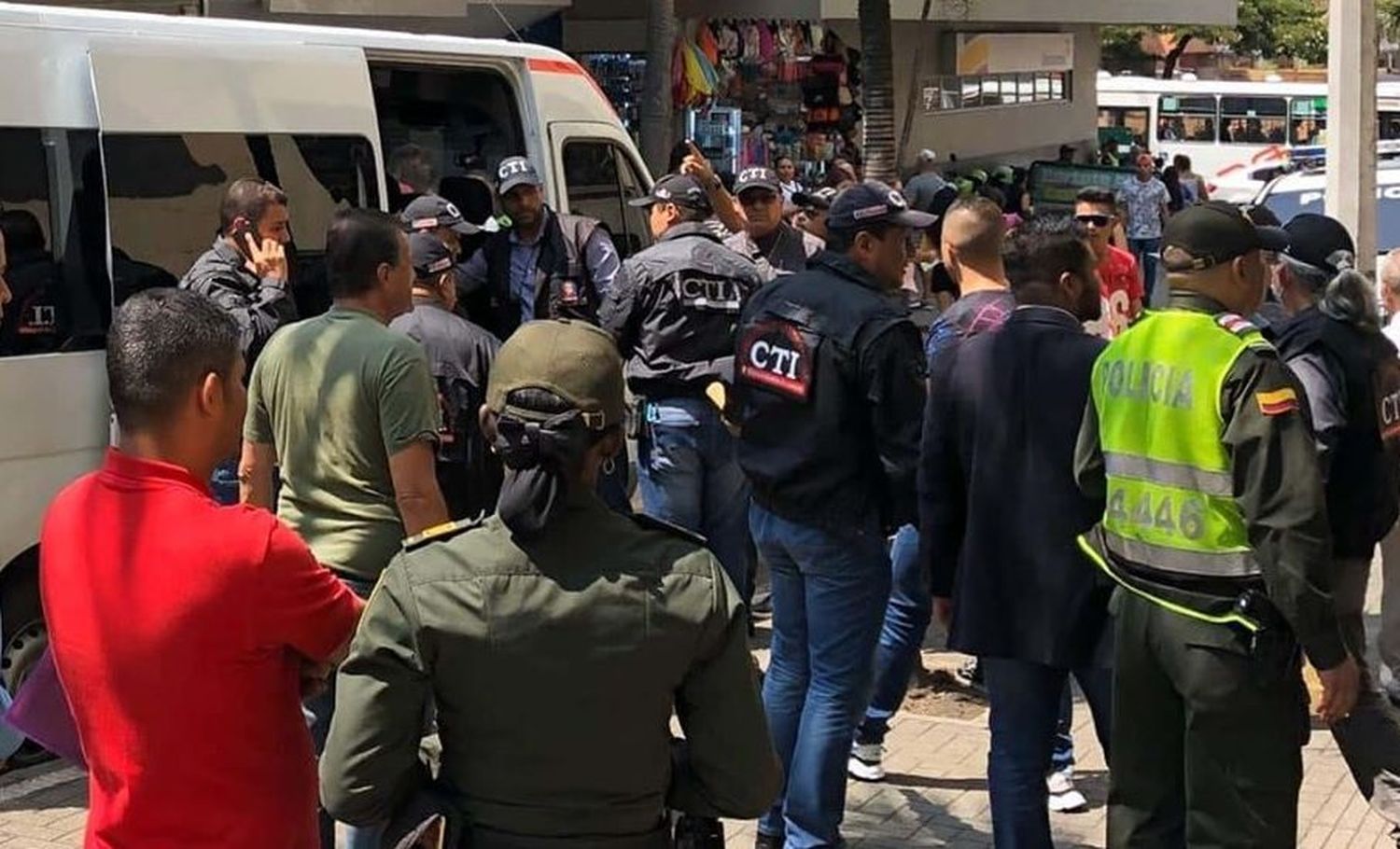 Capturan a policías por nexos con el «Clan del Golfo»