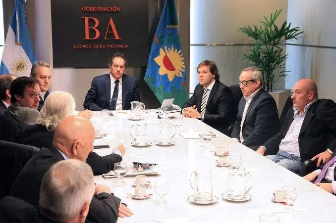 Scioli creará el "Ministerio de Transporte y Logística" en caso de ser electo