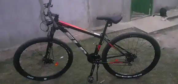 Indignación por el robo de una bicicleta a metros de la Comisaría 13: “Ni trabajar se puede”