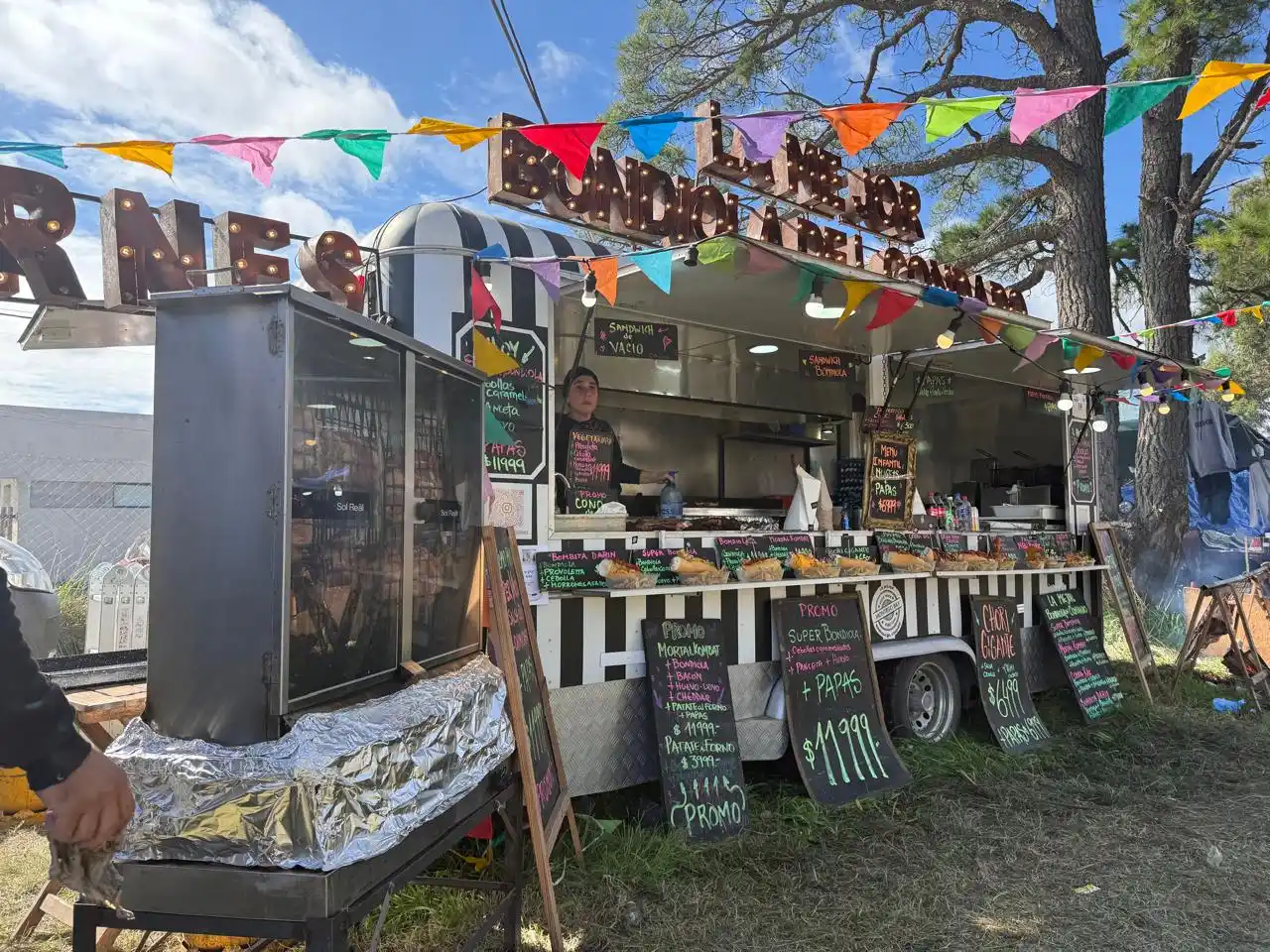 feria mercantil semana santa 2025 19-04-25 - 10