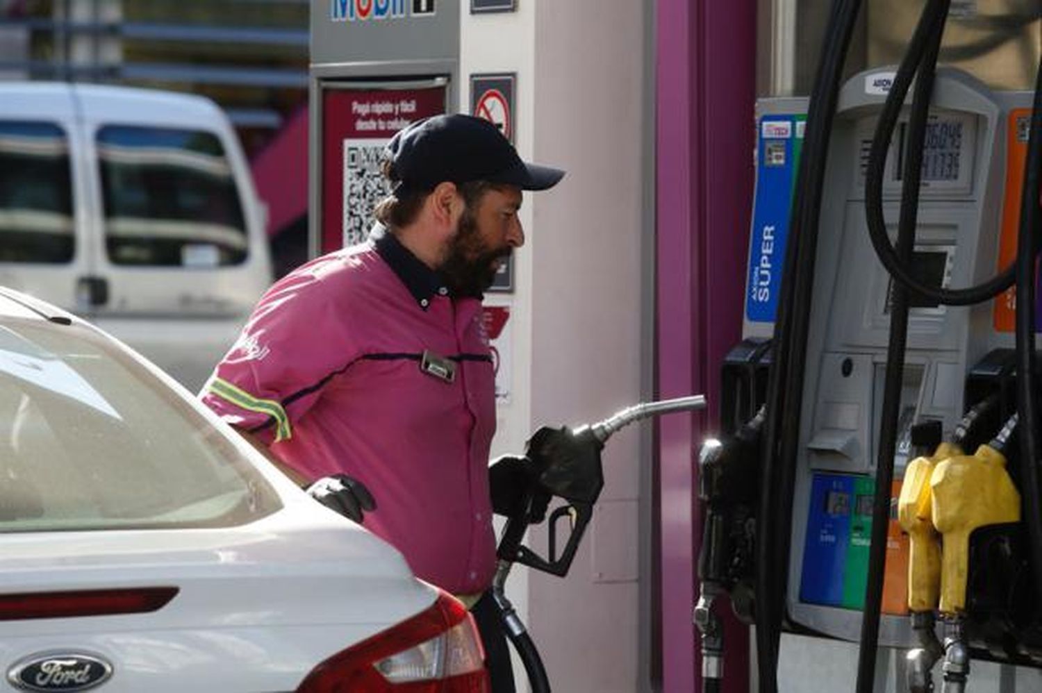 Las naftas y el gasoil aumentarán entre un 4,5% y un 5% en todo el país