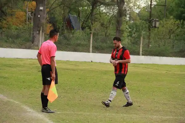  Yamil Carro fue suspendido seis partidos: mirá todas las penas 