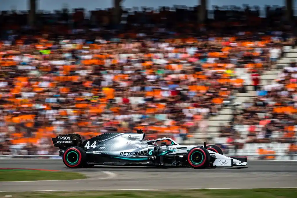 El británico Hamilton, el más veloz en Alemania