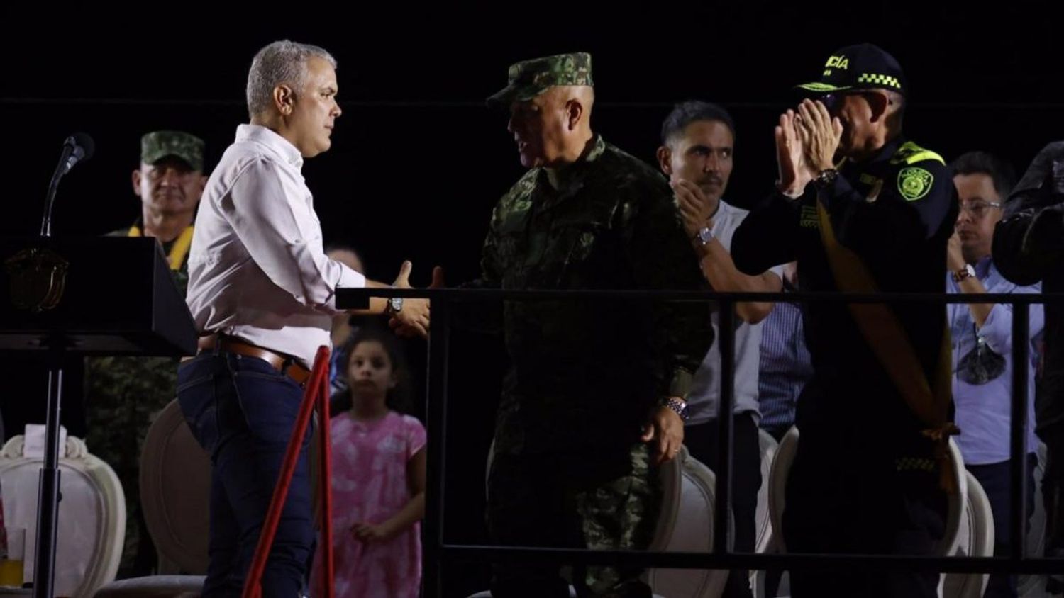 IVÁN DUQUE SE DESPIDE DEL EJÉRCITO DE COLOMBIA: “Estas fuerzas armadas nunca serán sumisas ni complacientes”