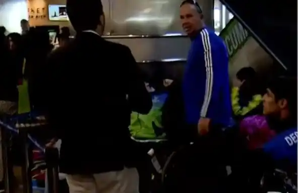 Chicos discapacitados de Varela varados por paro sorpresivo de Latam en Ezeiza y Aeroparque