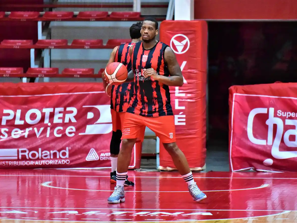 San Isidro, con Hooper, visita a Echagüe