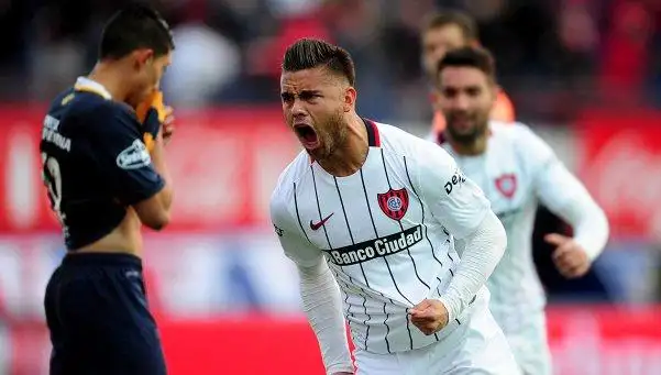 Boca se aseguró a Bou y Tito Villalba como nuevos refuerzos