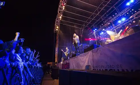 Más de 15 mil personas vibraron al ritmo de Catupecu Machu
