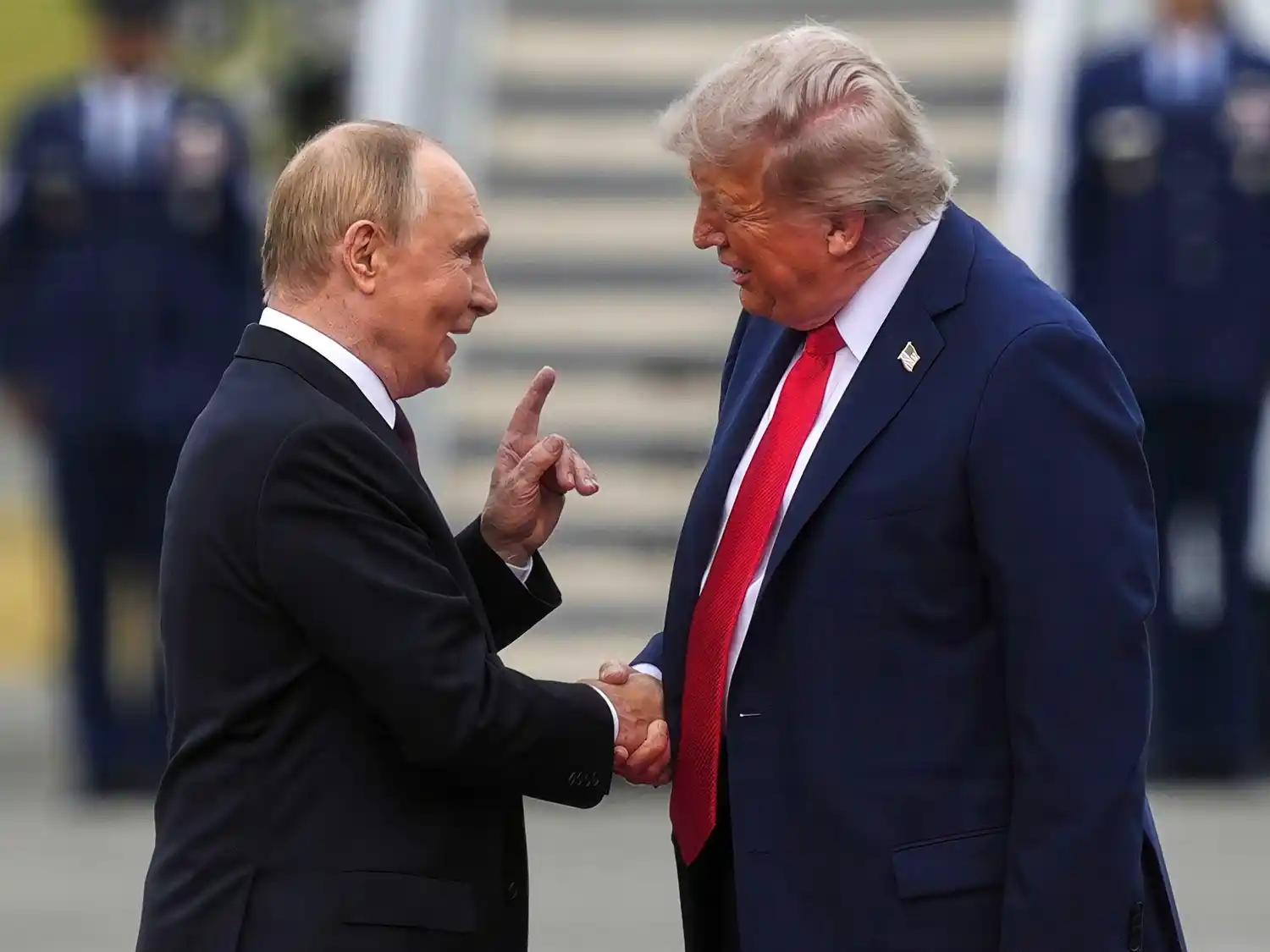 Trump y Putin hablaron de Ucrania e Irán y deslizaron un posible “calendario similar” para el fin de los conflictos