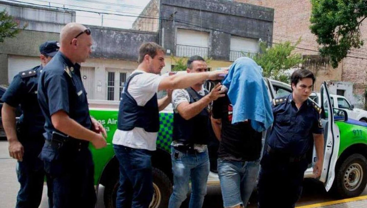 Dos jóvenes serán juzgados por el femicidio de una peluquera de Chacabuco.